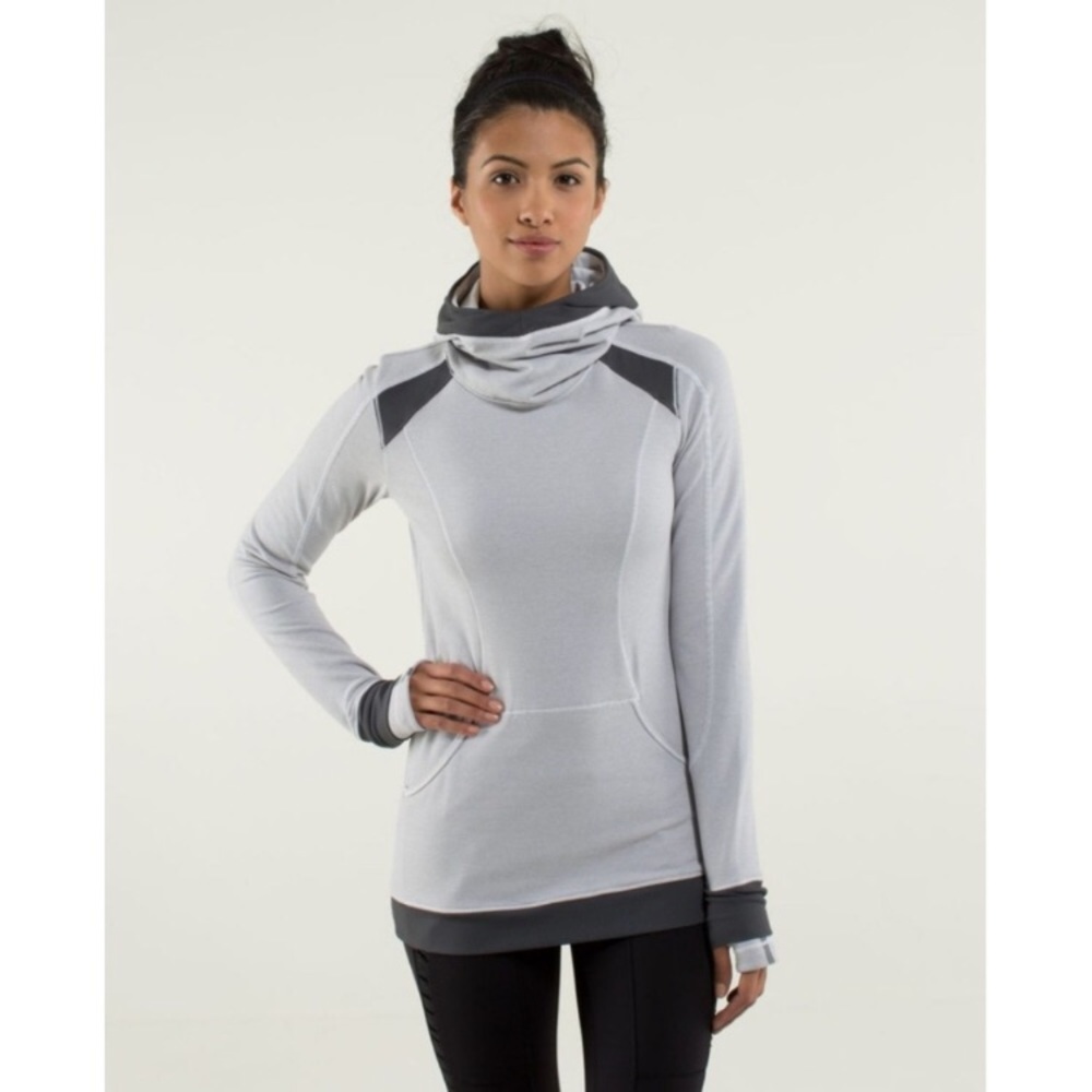 Lulu base runner hoodie gray and white stripe